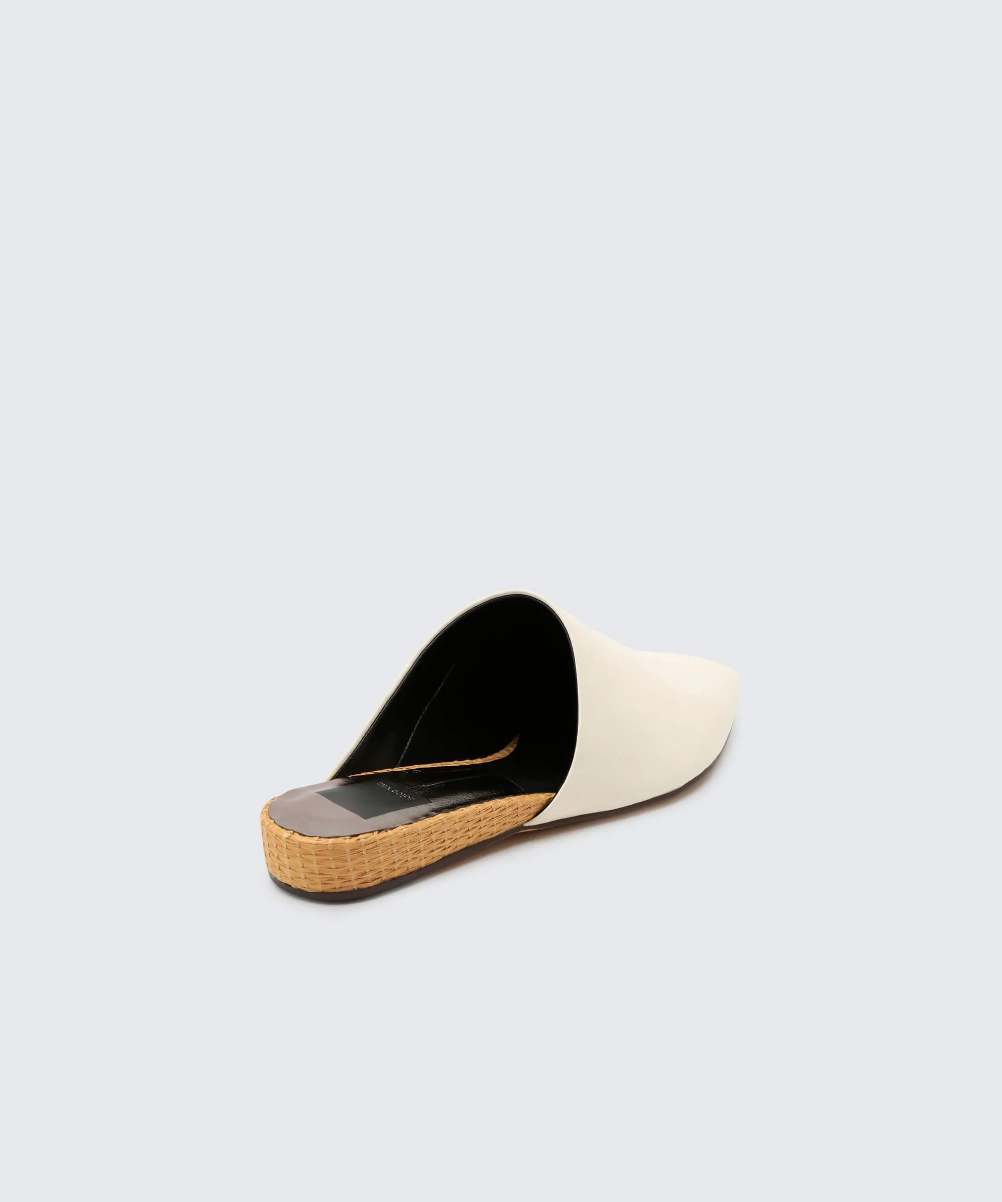 EKKO FLATS IN OFF WHITE - re:vita