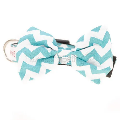 Hamish McBeth Bowtie Dog Collar - Green Chevron