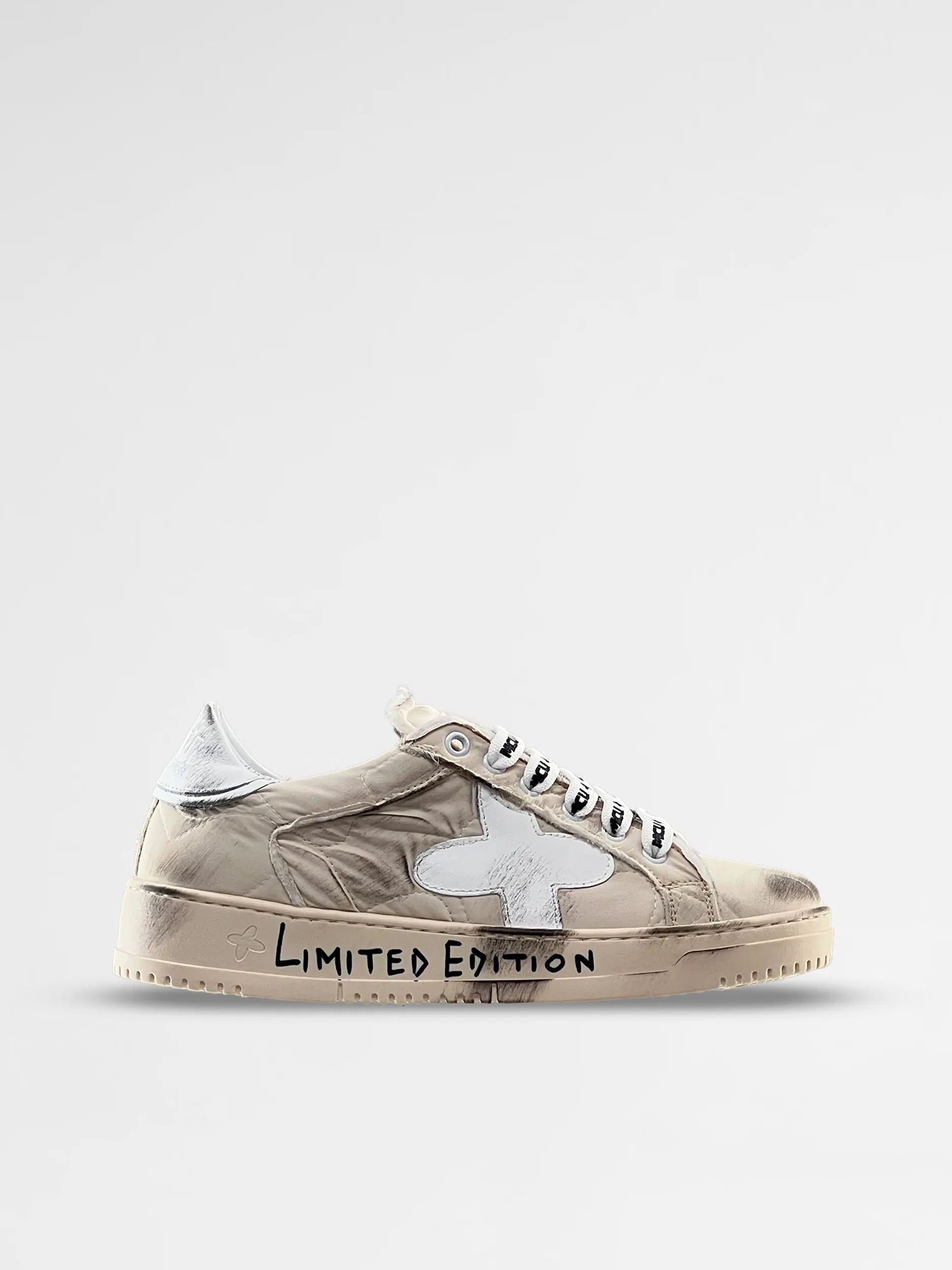 MCU Women Beige low-top Sneakers
